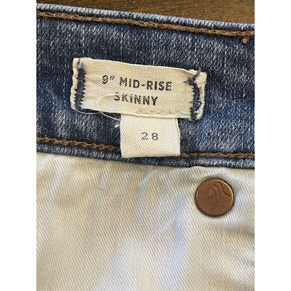 Madewell 9" Mid-Rise Skinny Jeans Size 28 Distressed Raw Hem - Picture 5 of 13